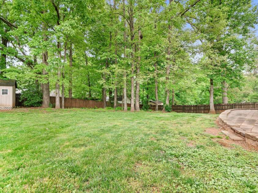 137 Valley Glen Drive, Troutman, NC 28166.  MLS# CAR4251325, YatesRealty ID 18147. 