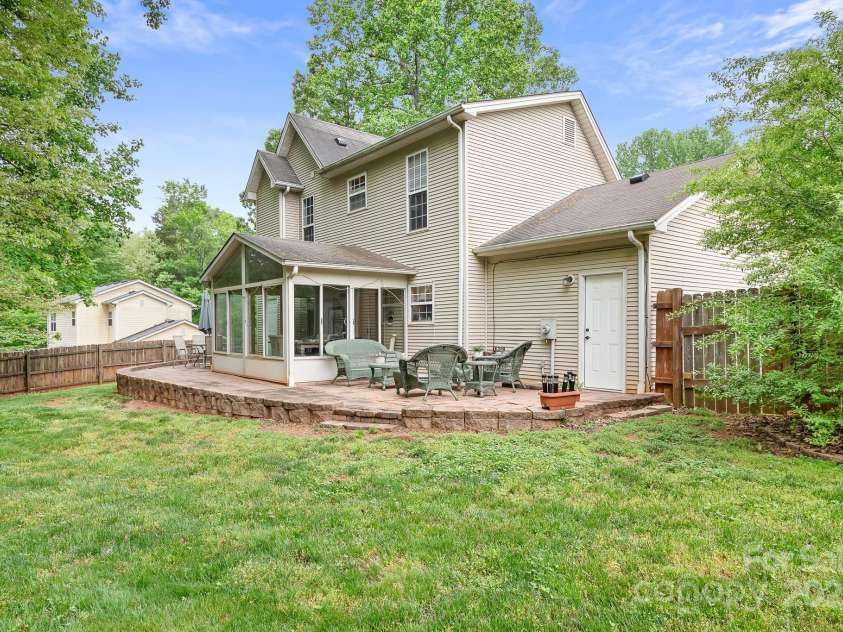 137 Valley Glen Drive, Troutman, NC 28166.  MLS# CAR4251325, YatesRealty ID 18147. 