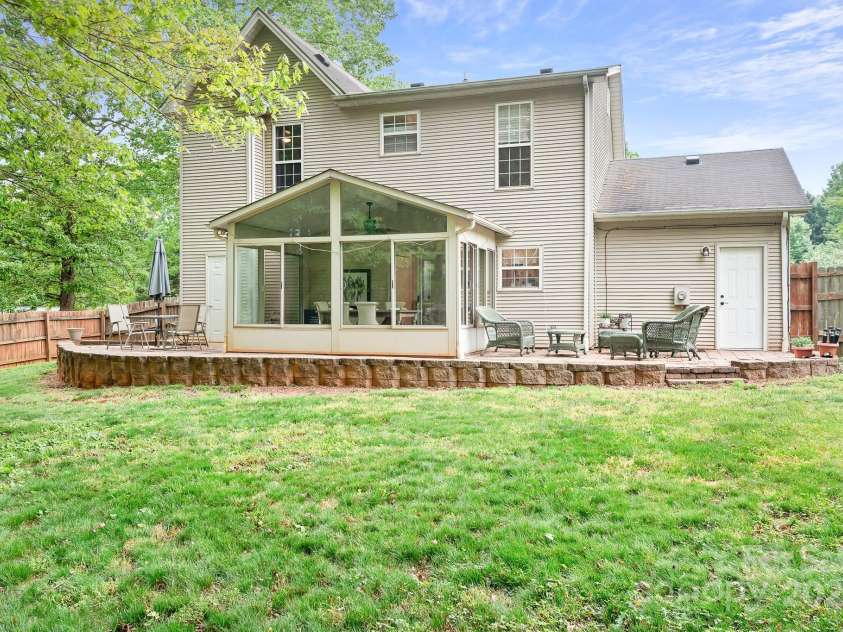 137 Valley Glen Drive, Troutman, NC 28166.  MLS# CAR4251325, YatesRealty ID 18147. 