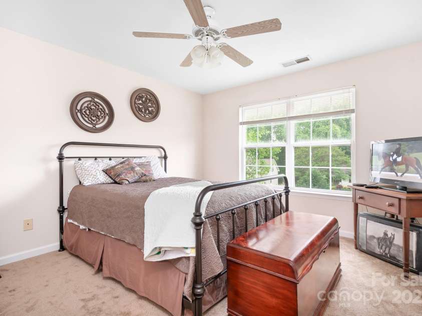 137 Valley Glen Drive, Troutman, NC 28166.  MLS# CAR4251325, YatesRealty ID 18147. 