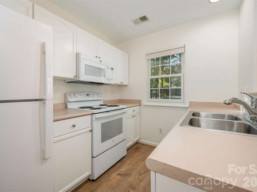 2149 Preakness Court, Charlotte, NC 28273.  MLS# CAR4371468, YatesRealty ID 18148. 