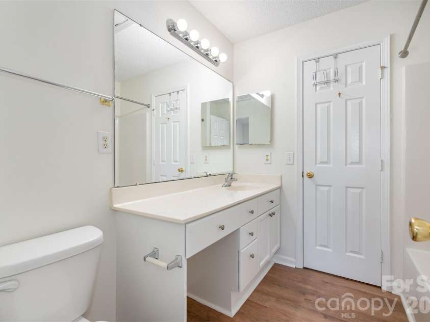 2149 Preakness Court, Charlotte, NC 28273.  MLS# CAR4371468, YatesRealty ID 18148. 