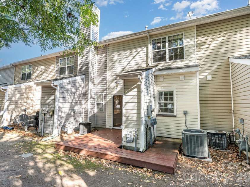 2149 Preakness Court, Charlotte, NC 28273.  MLS# CAR4371468, YatesRealty ID 18148. 