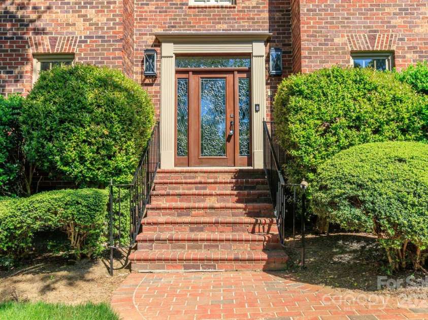 1233 Weymouth Lane, Charlotte, NC 28270.  MLS# CAR4247892, YatesRealty ID 18149. 