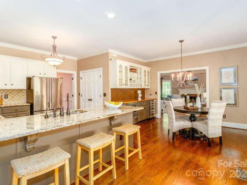 1233 Weymouth Lane, Charlotte, NC 28270.  MLS# CAR4247892, YatesRealty ID 18149. 