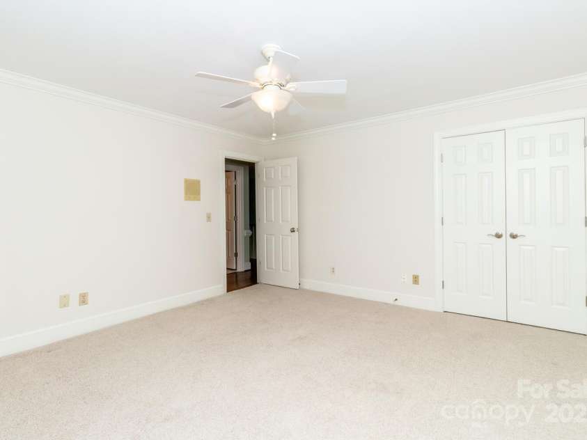 1233 Weymouth Lane, Charlotte, NC 28270.  MLS# CAR4247892, YatesRealty ID 18149. 