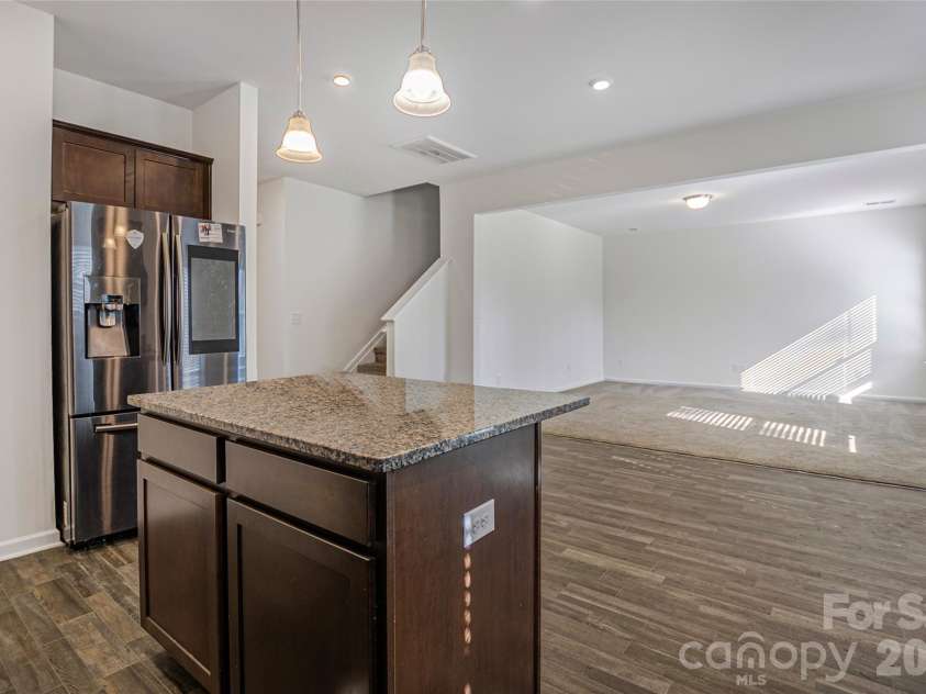 7008 Amberhouse Drive, Charlotte, NC 28212.  MLS# CAR4358844, YatesRealty ID 18149. 