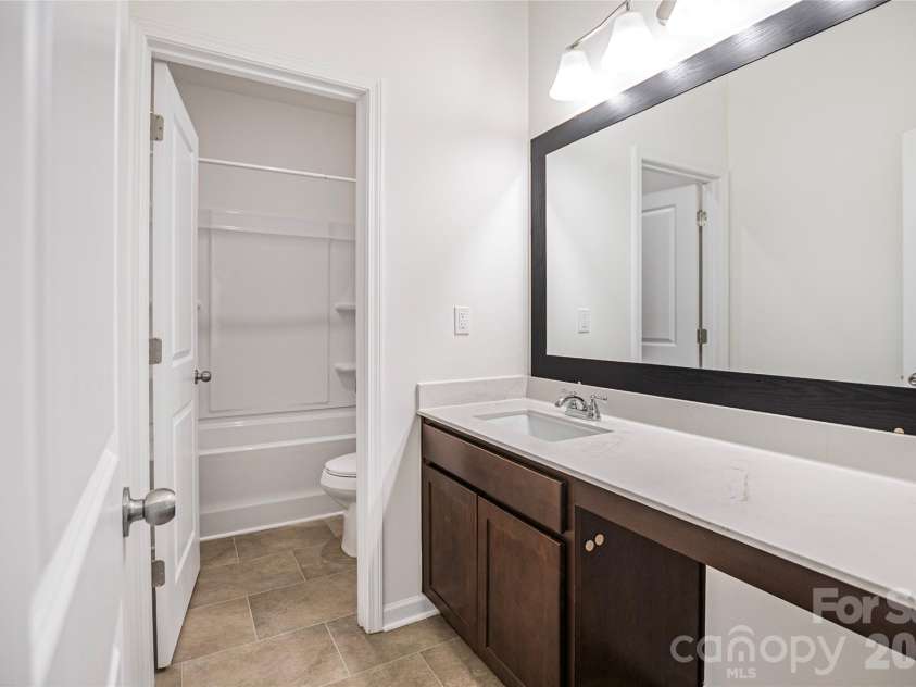 7008 Amberhouse Drive, Charlotte, NC 28212.  MLS# CAR4358844, YatesRealty ID 18149. 