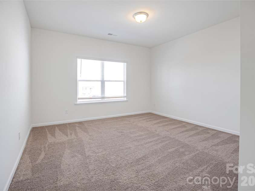 7008 Amberhouse Drive, Charlotte, NC 28212.  MLS# CAR4358844, YatesRealty ID 18149. 