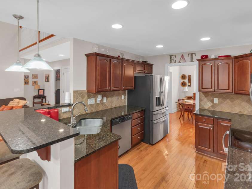305 Goldfinch Court, Shelby, NC 28150.  MLS# CAR4215639, YatesRealty ID 1815. 