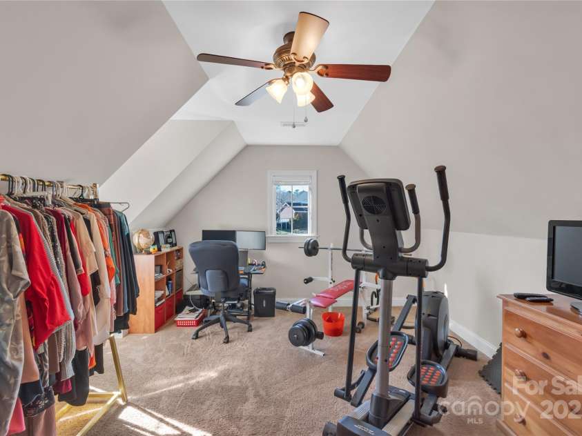 305 Goldfinch Court, Shelby, NC 28150.  MLS# CAR4215639, YatesRealty ID 1815. 