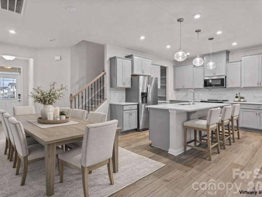 11246 Bartrams Way, Charlotte, NC 28278.  MLS# CAR4350001, YatesRealty ID 18150. 