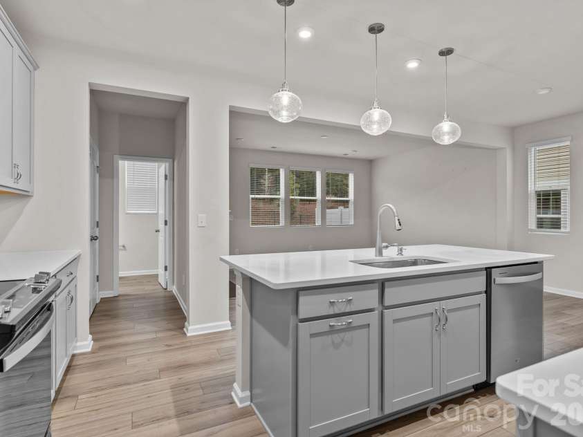 11246 Bartrams Way, Charlotte, NC 28278.  MLS# CAR4350001, YatesRealty ID 18150. 