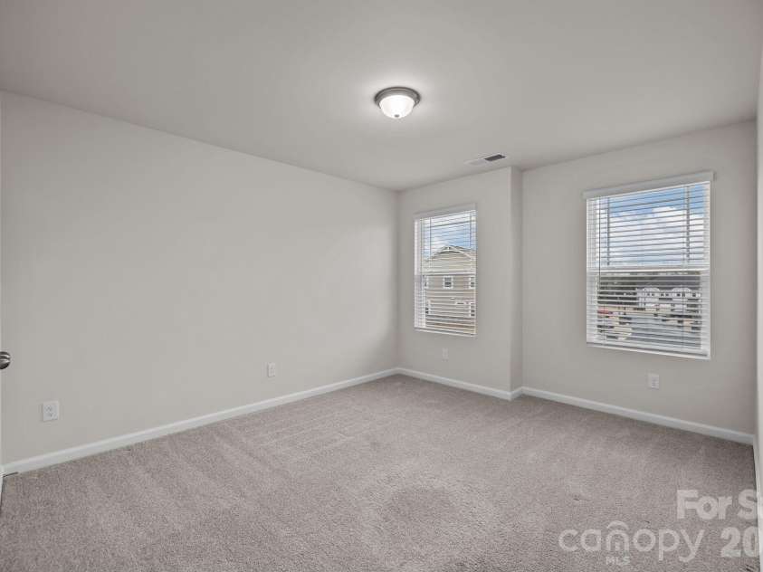 11246 Bartrams Way, Charlotte, NC 28278.  MLS# CAR4350001, YatesRealty ID 18150. 