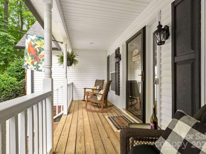 1004 Gracebrook Drive, Salisbury, NC 28147.  MLS# CAR4261357, YatesRealty ID 18152. 