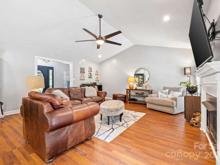 1004 Gracebrook Drive, Salisbury, NC 28147.  MLS# CAR4261357, YatesRealty ID 18152. 