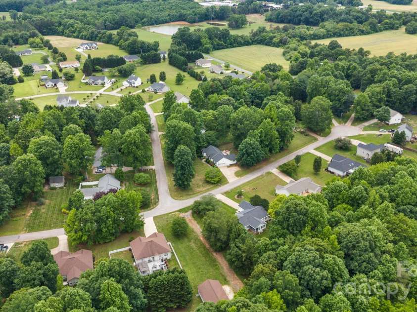 1004 Gracebrook Drive, Salisbury, NC 28147.  MLS# CAR4261357, YatesRealty ID 18152. 