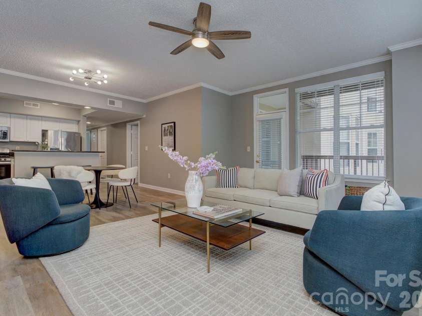 405 7th Street, Charlotte, NC 28202.  MLS# CAR4384927, YatesRealty ID 18152. 
