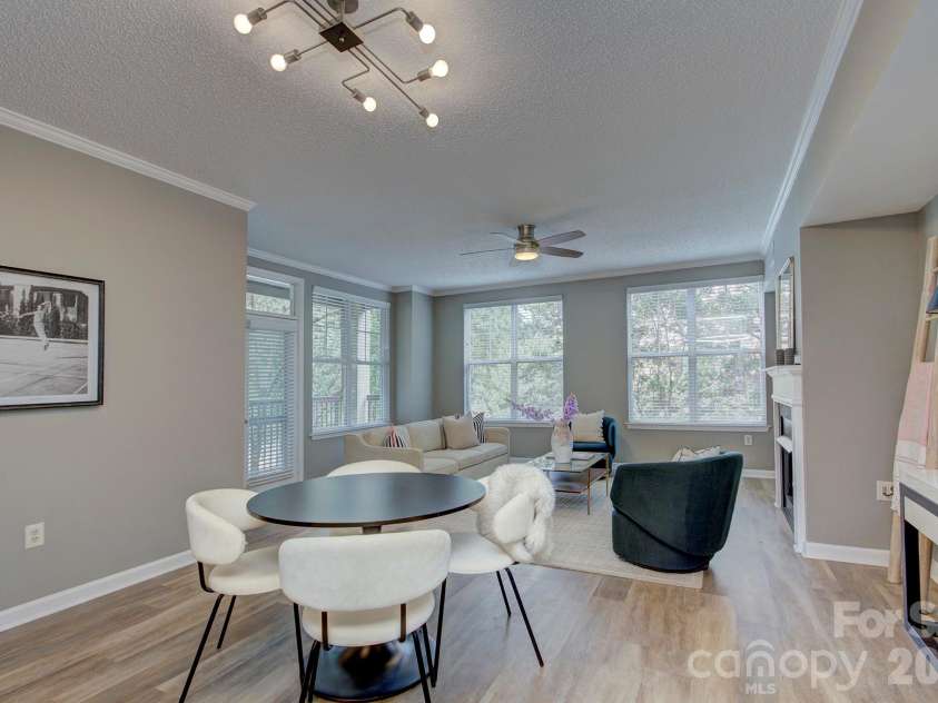 405 7th Street, Charlotte, NC 28202.  MLS# CAR4384927, YatesRealty ID 18152. 