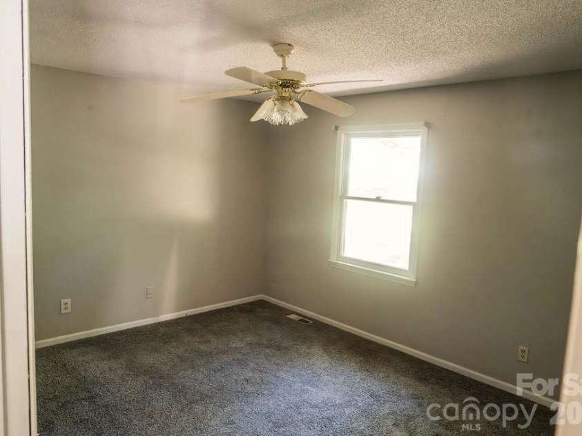 2472 Lake Street, Lincolnton, NC 28092.  MLS# CAR4374146, YatesRealty ID 18153. 