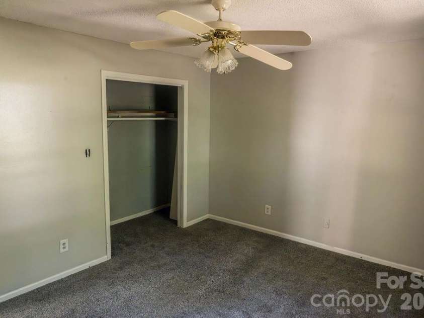 2472 Lake Street, Lincolnton, NC 28092.  MLS# CAR4374146, YatesRealty ID 18153. 