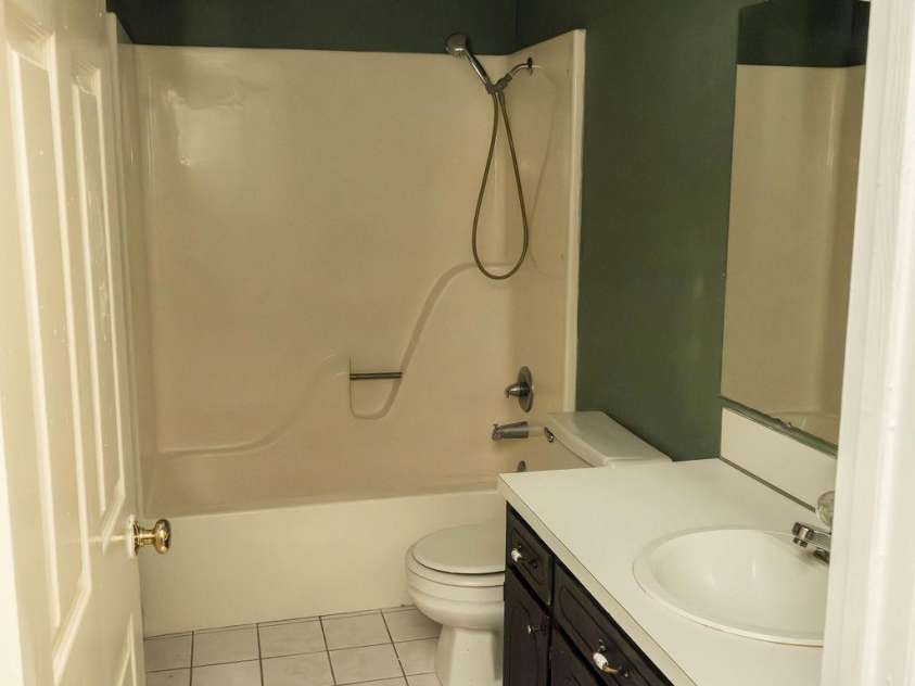 2472 Lake Street, Lincolnton, NC 28092.  MLS# CAR4374146, YatesRealty ID 18153. 