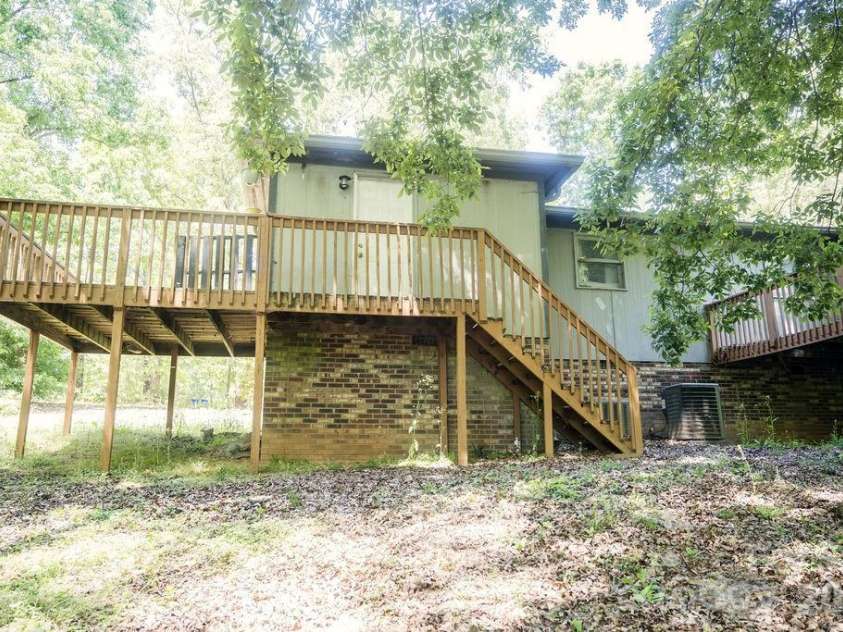 2472 Lake Street, Lincolnton, NC 28092.  MLS# CAR4374146, YatesRealty ID 18153. Rear of First Unit