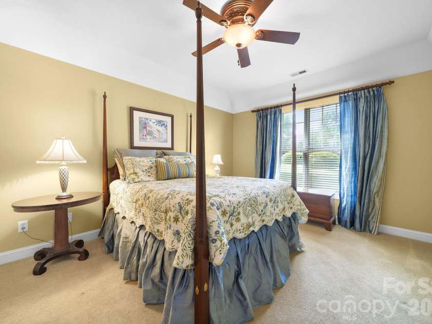 13339 Mint Lake Drive, Matthews, NC 28105.  MLS# CAR4373352, YatesRealty ID 18154. 
