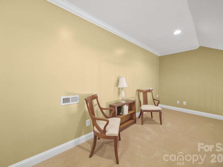 13339 Mint Lake Drive, Matthews, NC 28105.  MLS# CAR4373352, YatesRealty ID 18154. 