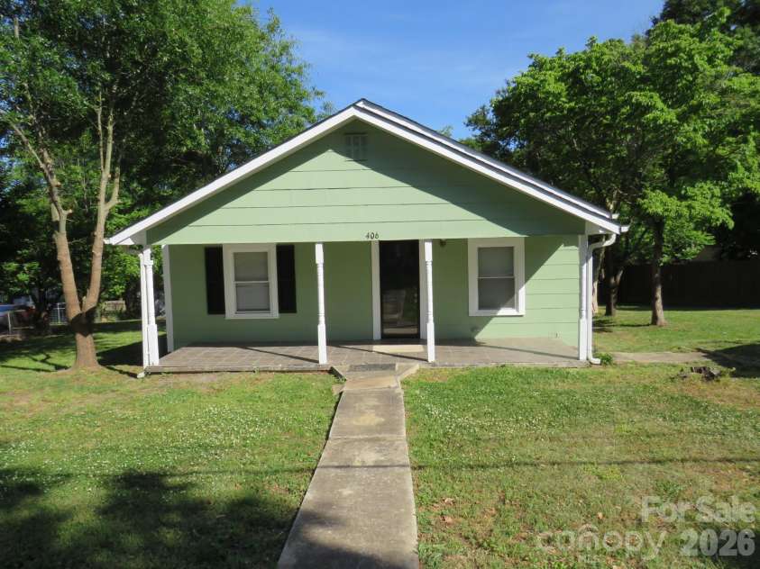 406 River Drive, Gaffney, SC 29340.  MLS# CAR4376358, YatesRealty ID 18155. 