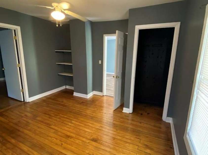 406 River Drive, Gaffney, SC 29340.  MLS# CAR4376358, YatesRealty ID 18155. 