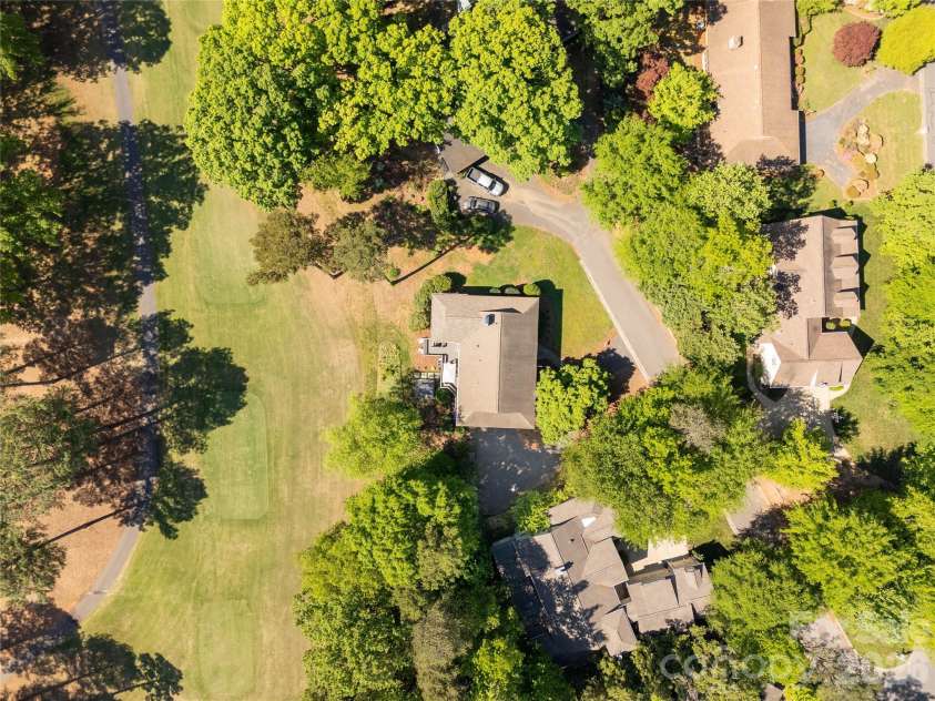 22 Honeysuckle Lane, Lake Wylie, SC 29710.  MLS# CAR4357913, YatesRealty ID 18156. 