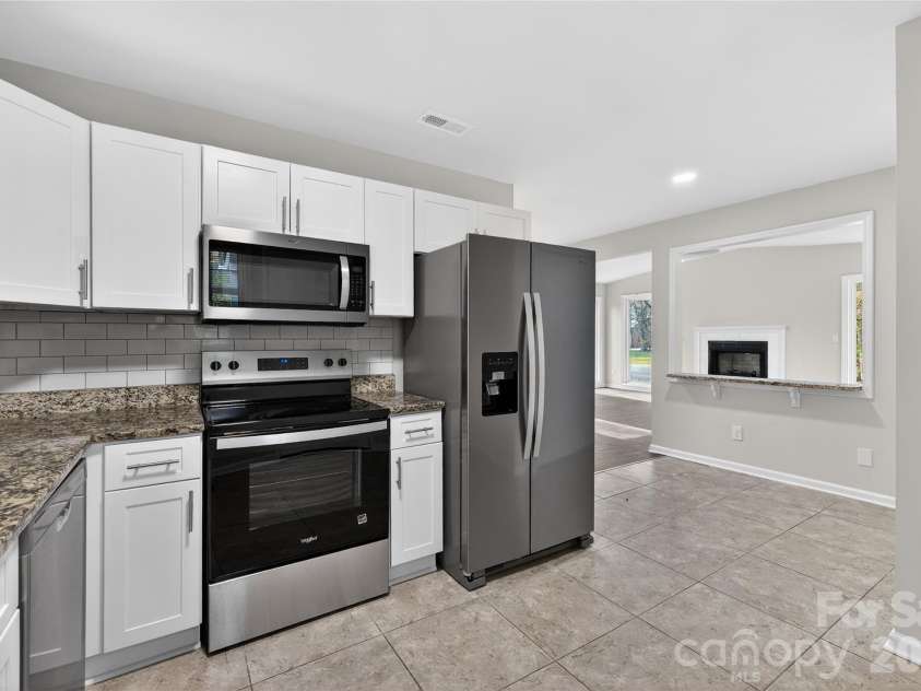 5143 Delivau Drive, Charlotte, NC 28215.  MLS# CAR4364426, YatesRealty ID 18157. 