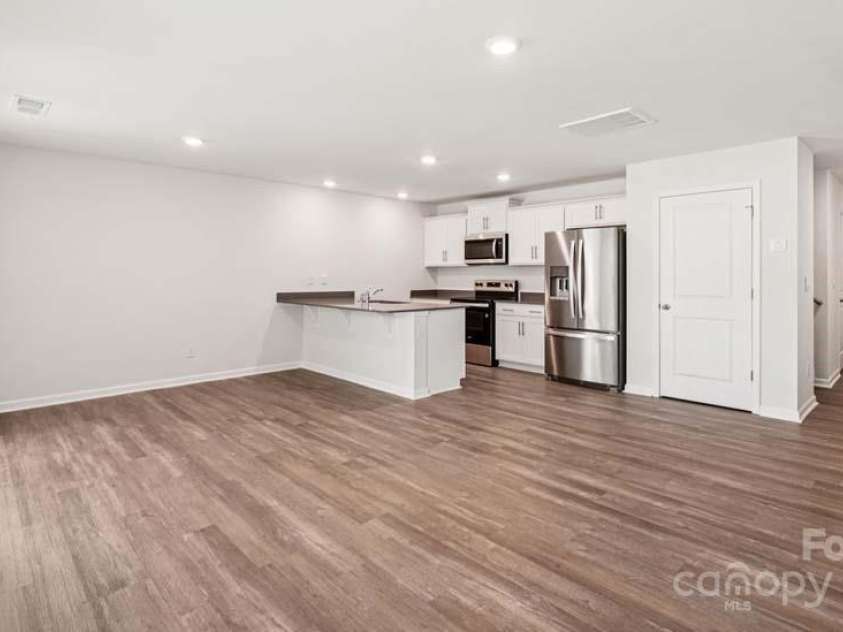 5908 Faron Way, Charlotte, NC 28262.  MLS# CAR4268511, YatesRealty ID 18158. 