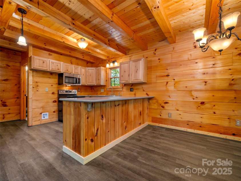 329 Cinnamon Ridge, Rutherfordton, NC 28139.  MLS# CAR4314357, YatesRealty ID 1816. 