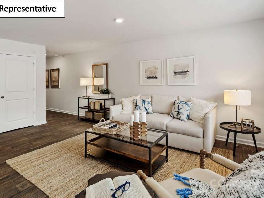 5106 Hyrule Drive, Charlotte, NC 28262.  MLS# CAR4268519, YatesRealty ID 18160. Open concept family room and kitchen