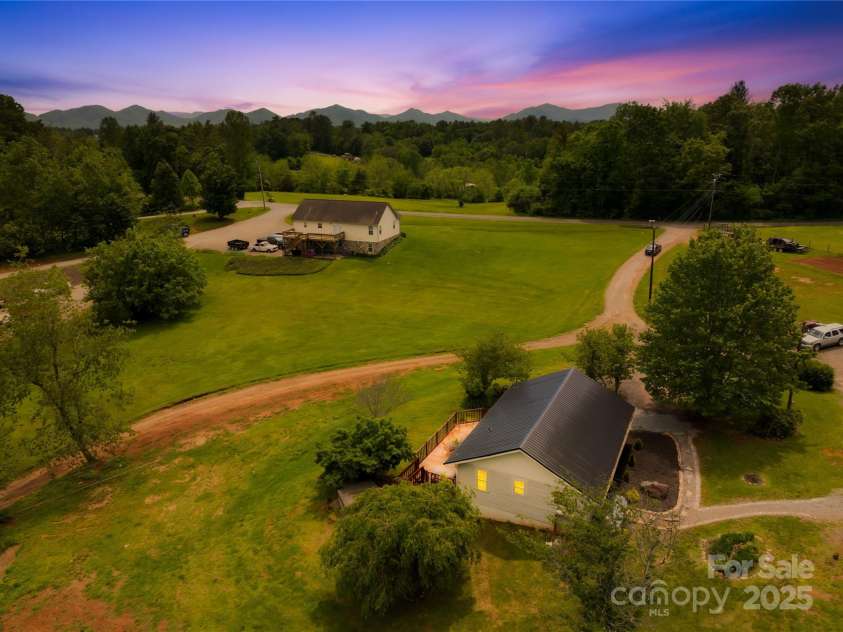 16 Julep Drive, Alexander, NC 28701.  MLS# CAR4259272, YatesRealty ID 18161. 