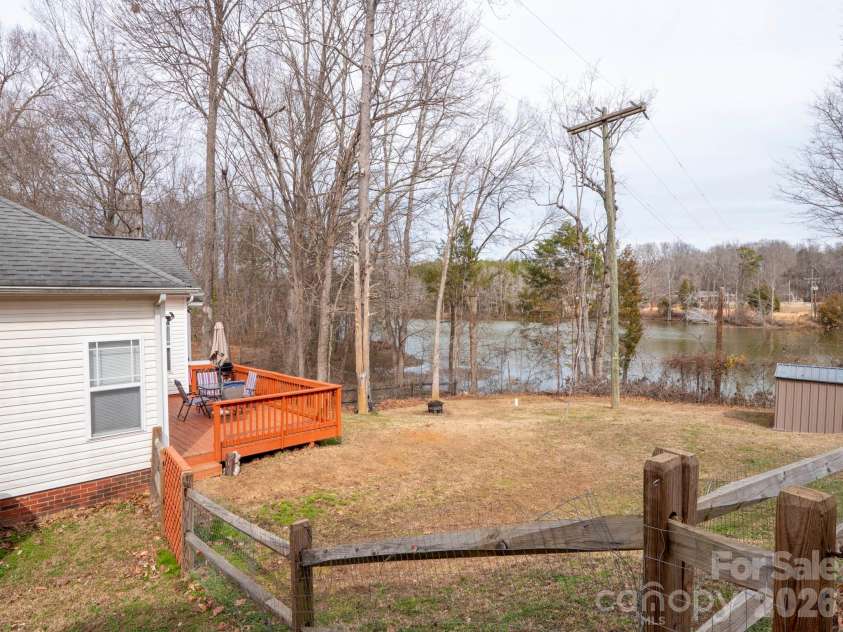 5912 Almond Road, Charlotte, NC 28227.  MLS# CAR4401036, YatesRealty ID 18162. 