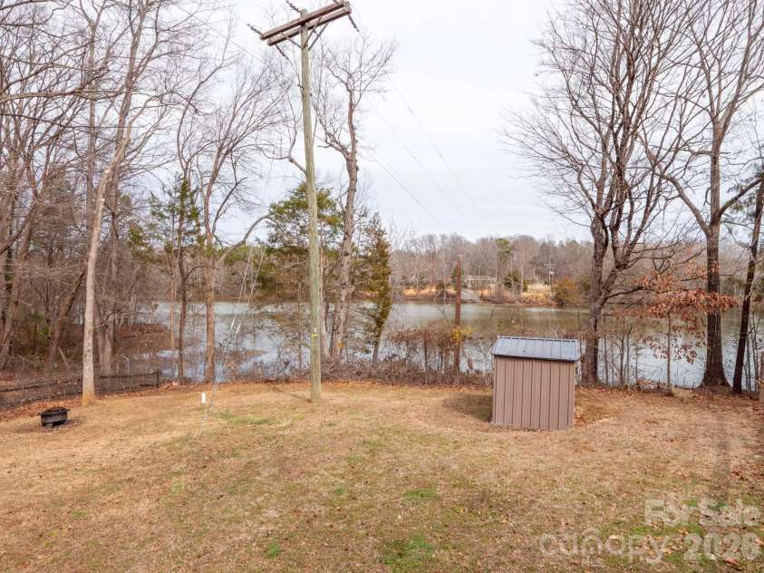 5912 Almond Road, Charlotte, NC 28227.  MLS# CAR4401036, YatesRealty ID 18162. 