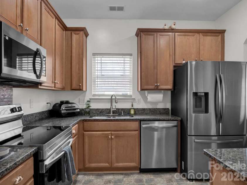5912 Almond Road, Charlotte, NC 28227.  MLS# CAR4401036, YatesRealty ID 18162. 