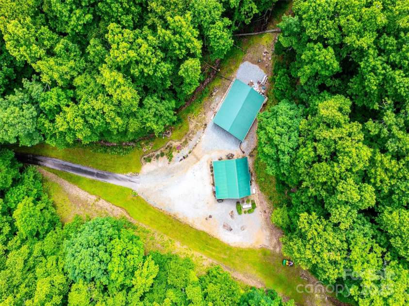 125 Cypress Lane, Saluda, NC 28773.  MLS# CAR4265595, YatesRealty ID 18163. 