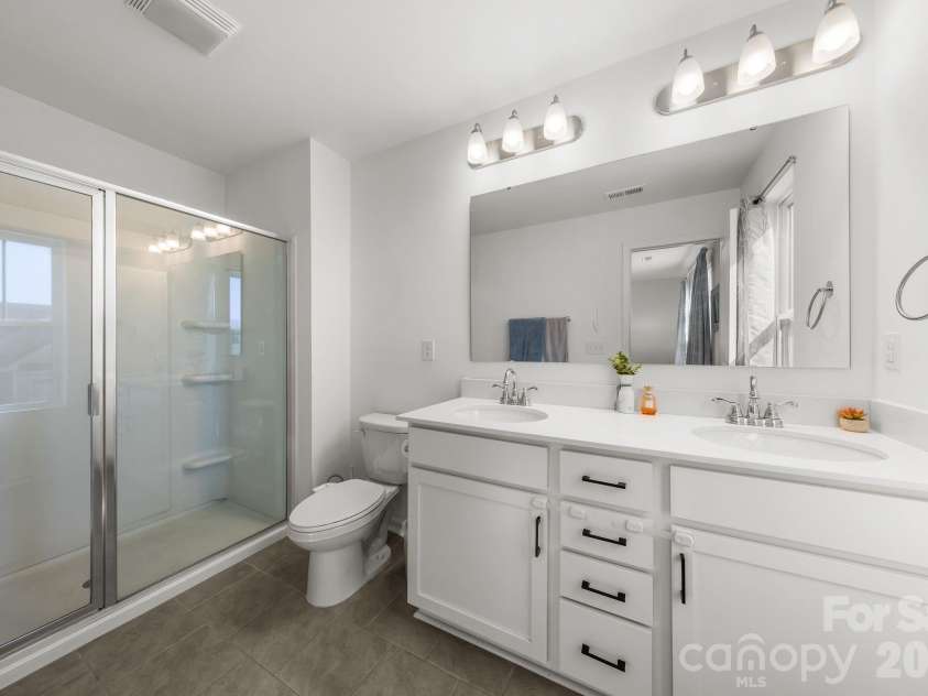 133 Aspire Circle, Wingate, NC 28174.  MLS# CAR4350796, YatesRealty ID 18163. Primary Bathroom