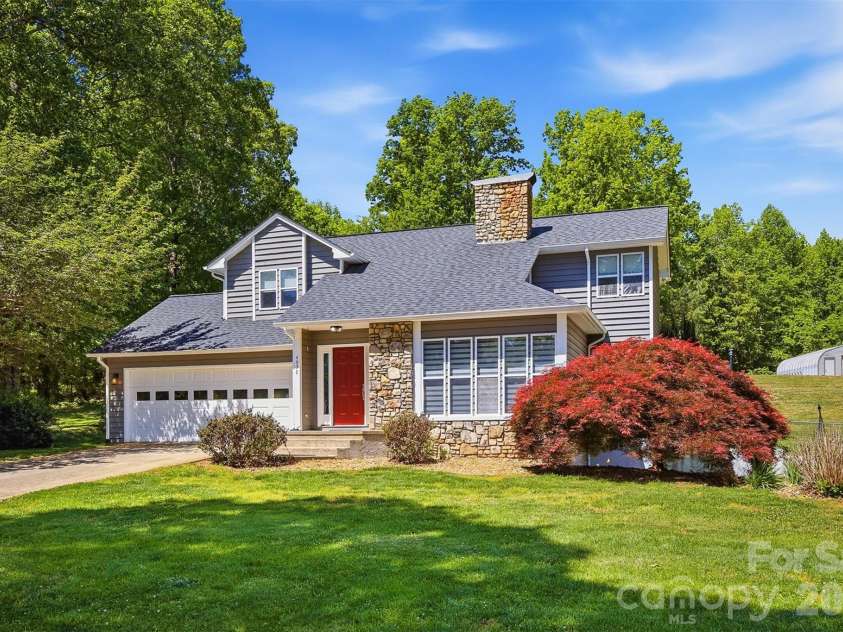 4938 Burkemont Road, Morganton, NC 28655.  MLS# CAR4375191, YatesRealty ID 18165. 