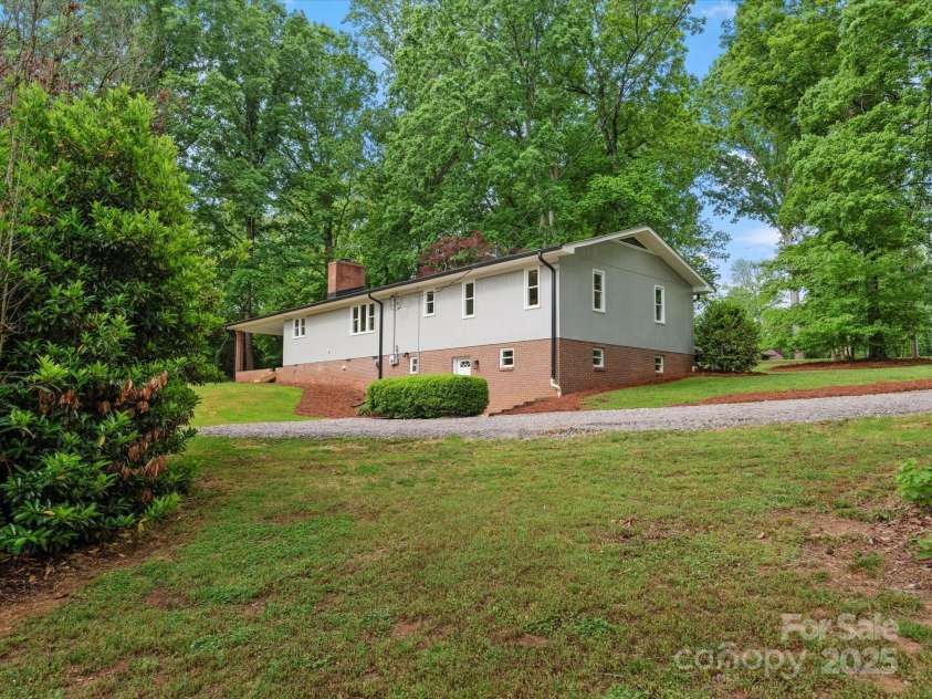 981 Meadowlark Drive, Rock Hill, SC 29732.  MLS# CAR4251814, YatesRealty ID 18166. 