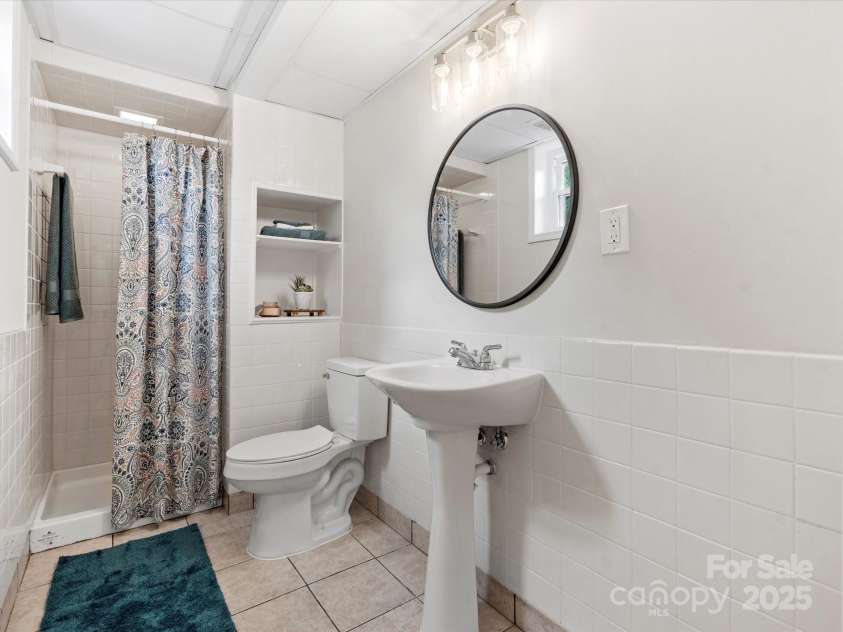 981 Meadowlark Drive, Rock Hill, SC 29732.  MLS# CAR4251814, YatesRealty ID 18166. Basement full bathroom