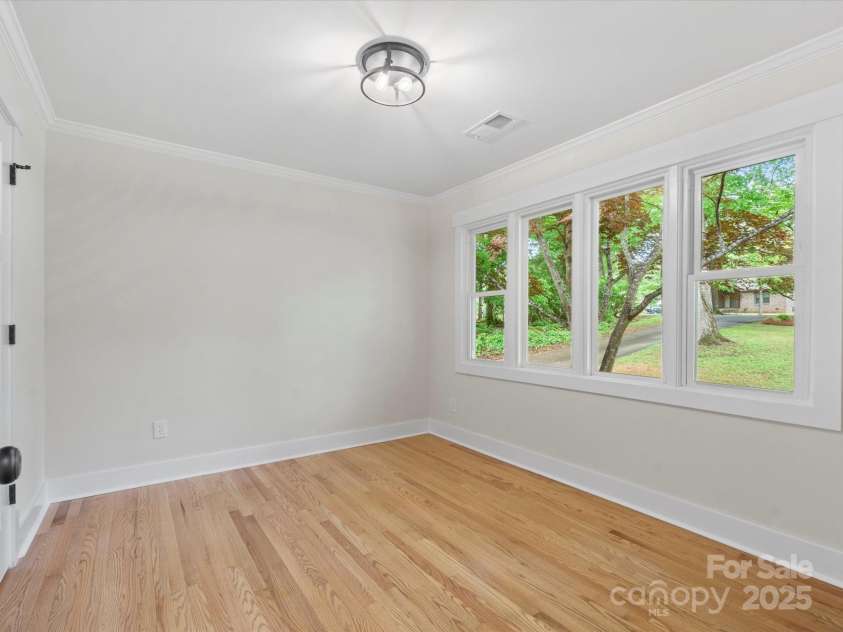 981 Meadowlark Drive, Rock Hill, SC 29732.  MLS# CAR4251814, YatesRealty ID 18166. Office/flex space w/laundry #1 closet