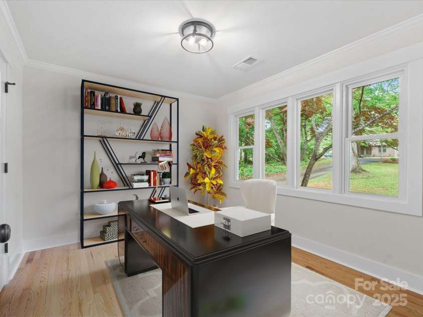 981 Meadowlark Drive, Rock Hill, SC 29732.  MLS# CAR4251814, YatesRealty ID 18166. VIRTUALLY STAGE OFFICE/FLEX SPACE