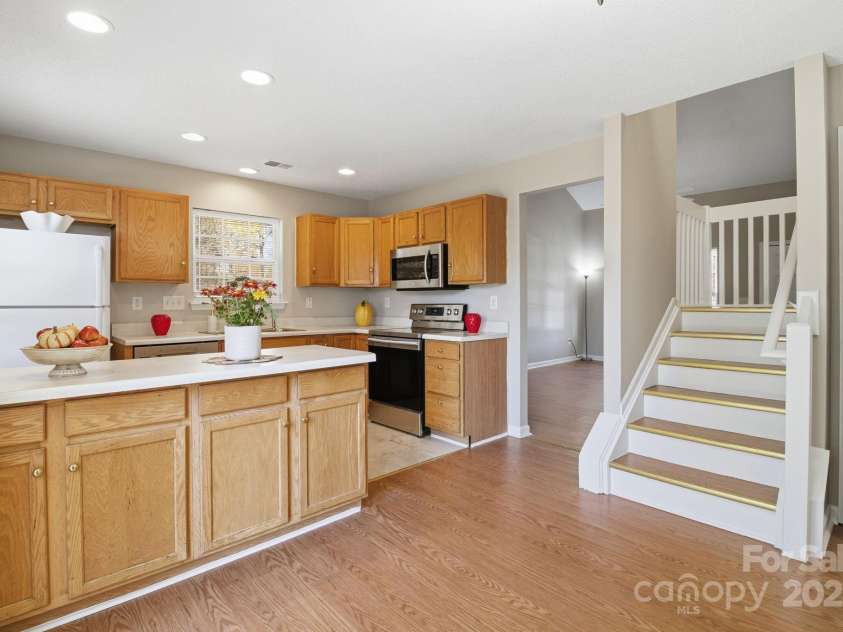 125 Lynch Circle, Mooresville, NC 28117.  MLS# CAR4321211, YatesRealty ID 18167. 