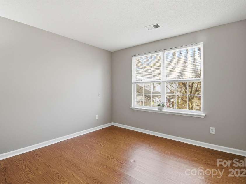 125 Lynch Circle, Mooresville, NC 28117.  MLS# CAR4321211, YatesRealty ID 18167. 