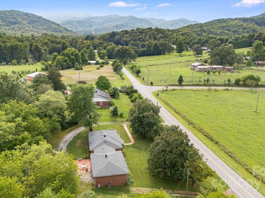 1694 Mud Cut Road, Marion, NC 28752.  MLS# CAR4218182, YatesRealty ID 18169. 